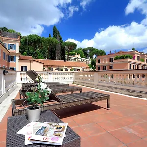 Piazzetta Margutta - My Extra Italia